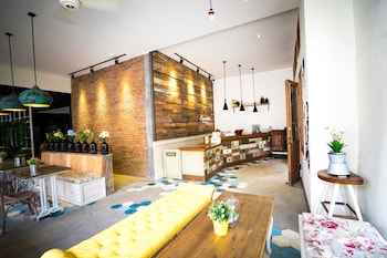 Summerbird - Bed And Brasserie,Jalan Ksatriaan No. 11,3 star