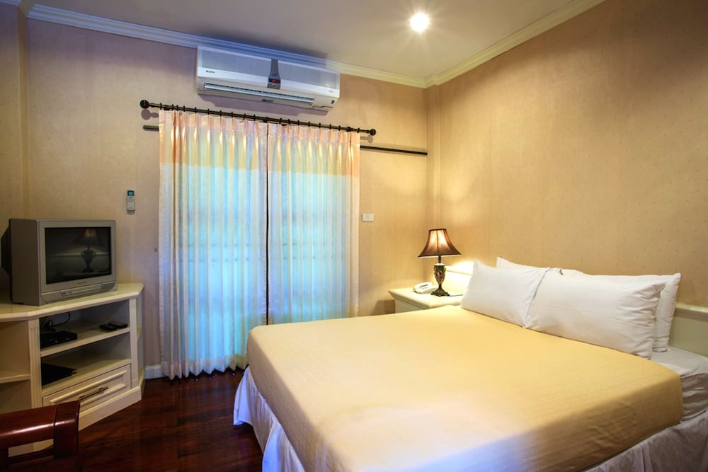 chateau de khaoyai hotel and resort