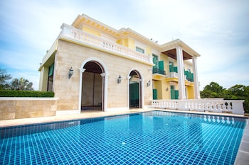 Chateau De Khaoyai Hotel & Resort,Mu Si>>Khao Yai National Park,4 star