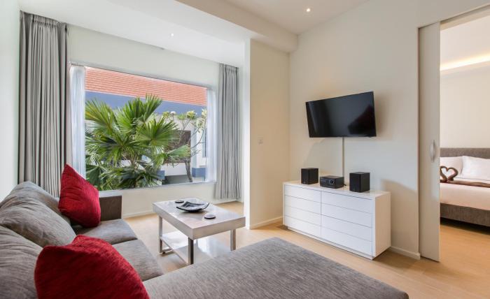 coast boutique apartments