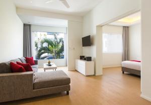 coast boutique apartments