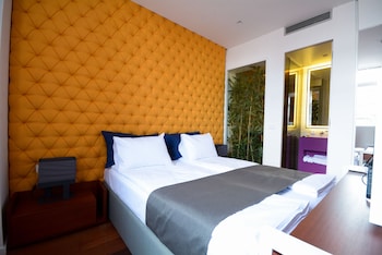 boutique rooms