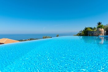 art blue villas
