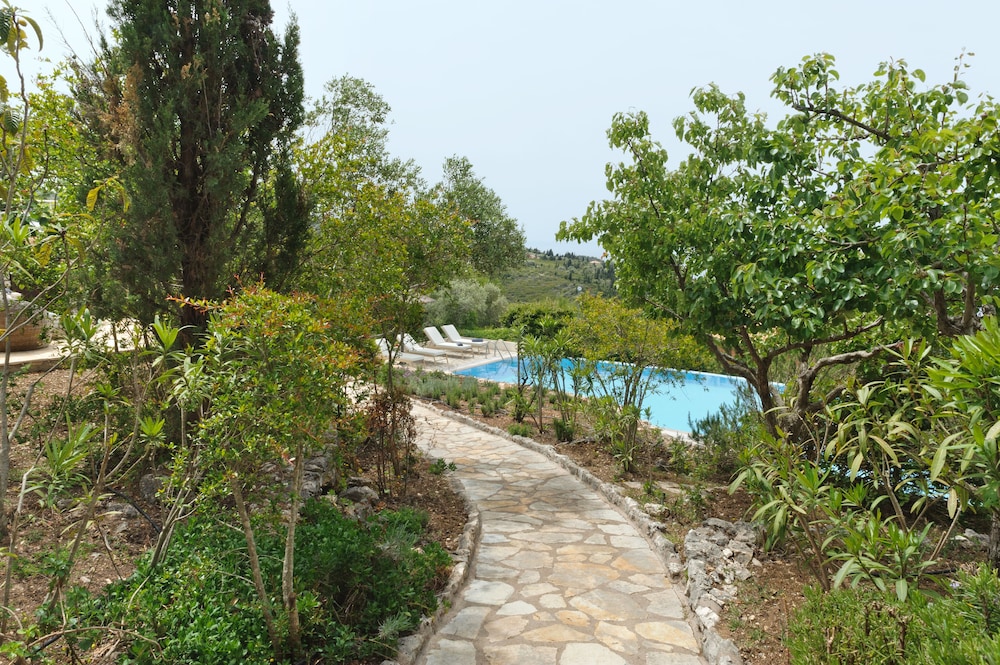 art blue villas