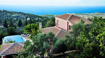art blue villas