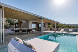 art blue villas