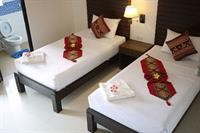naithon beach mansion
