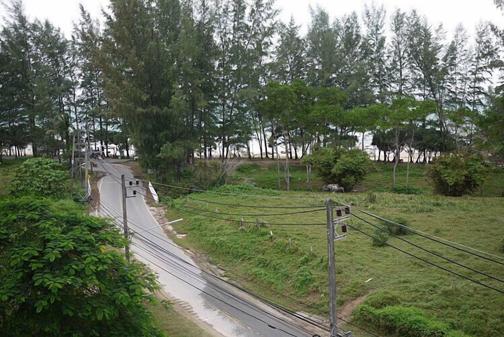 naithon beach mansion