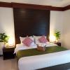 naithon beach mansion