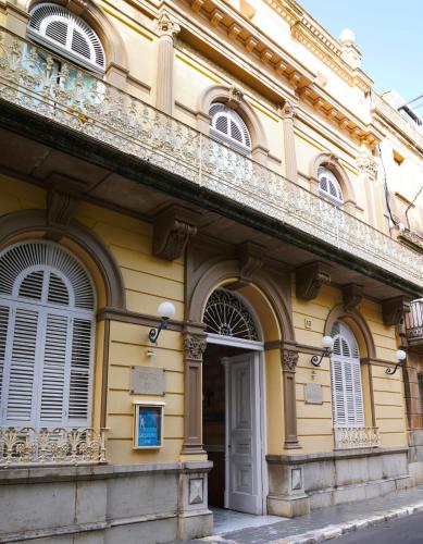 hotel medium renaixenca