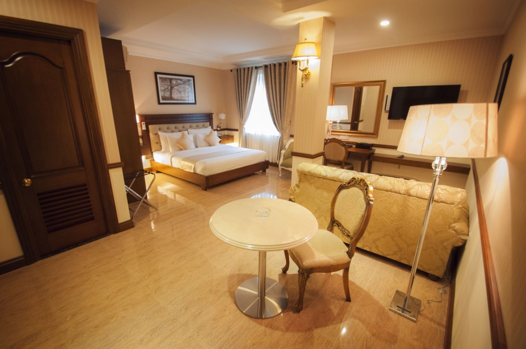 central hotel and residences