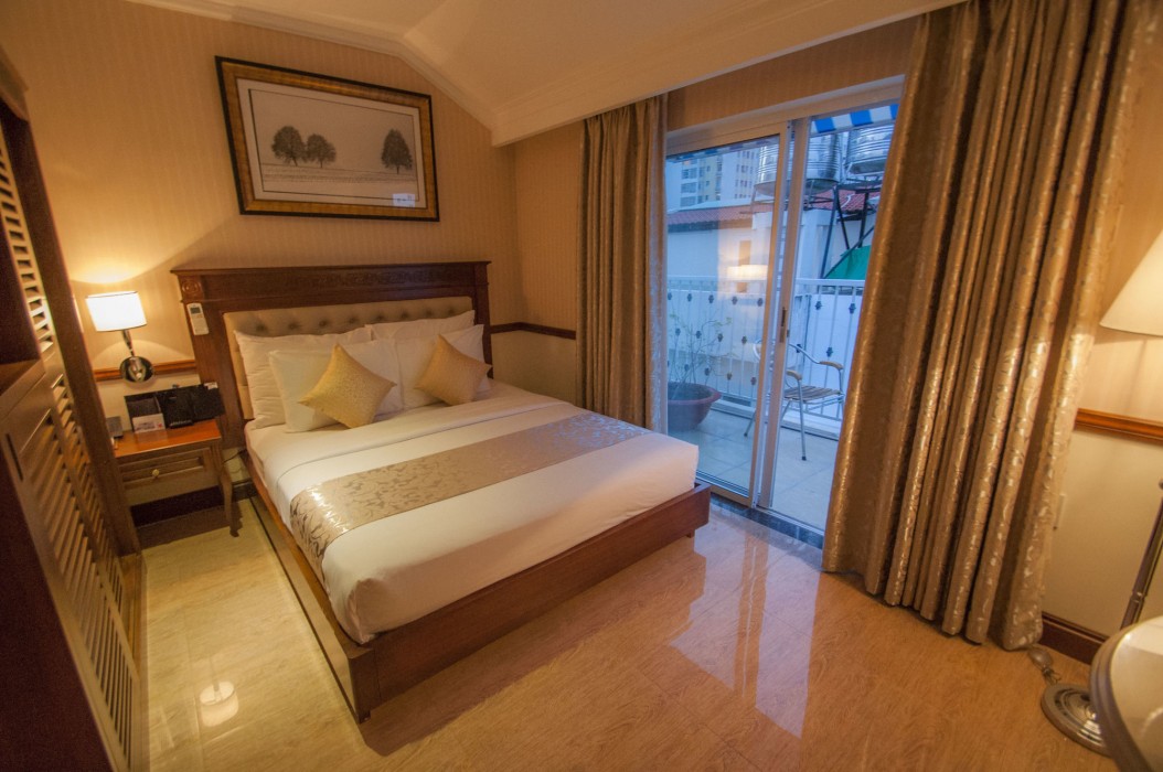 central hotel and residences