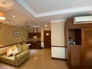 central hotel and residences
