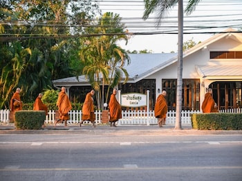 baan imm sook resort