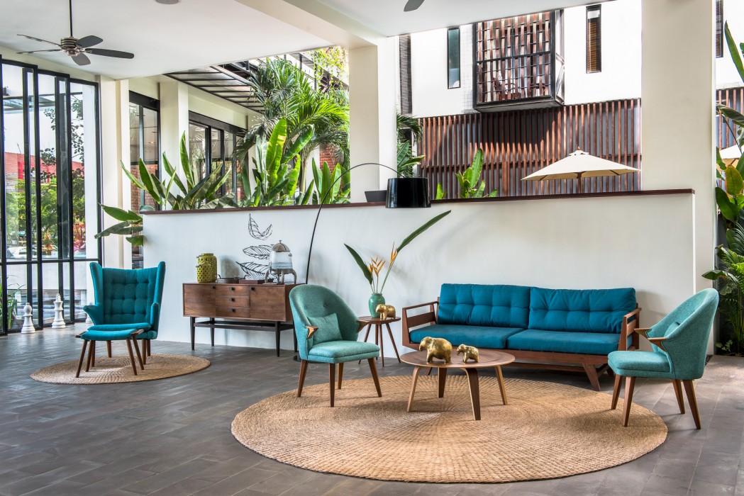 the aviary hotel