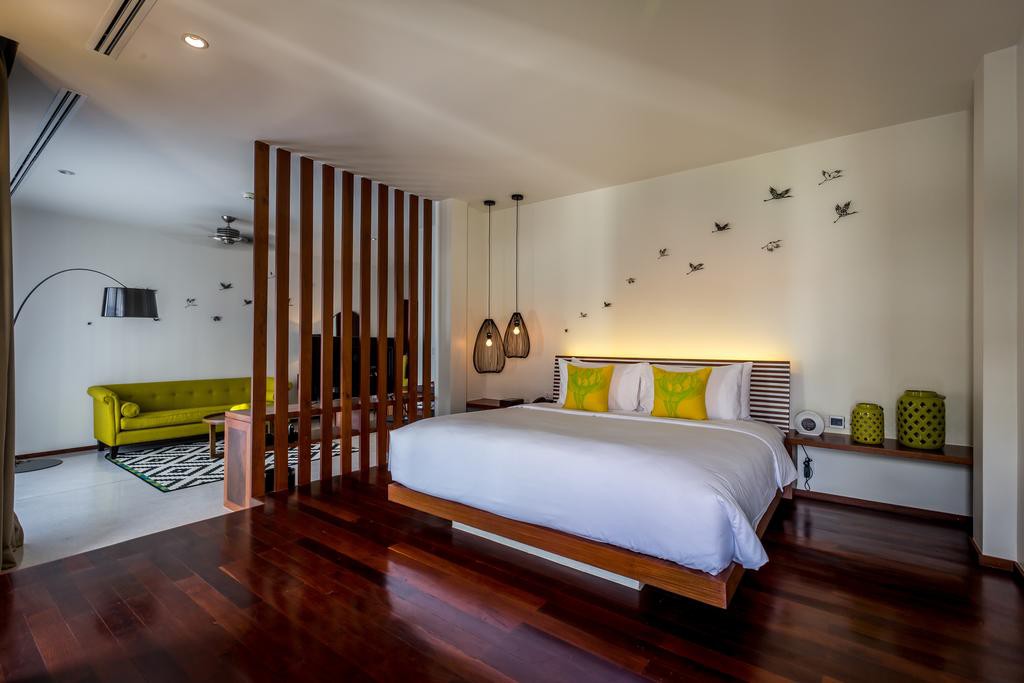 the aviary hotel