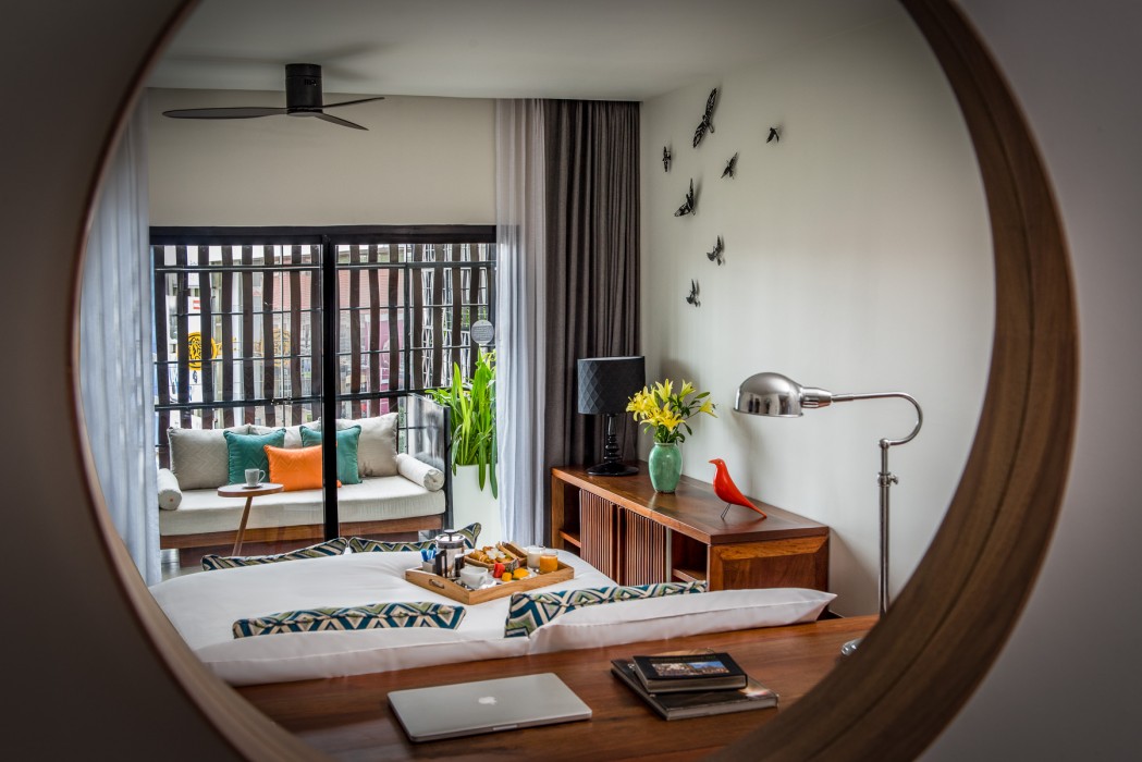 the aviary hotel