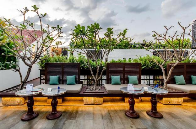 the aviary hotel