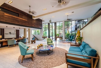 The Aviary Hotel,#09, Street 168, Tepvong Street,5 star