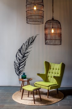 The Aviary Hotel,#09, Street 168, Tepvong Street,5 star