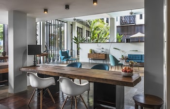 The Aviary Hotel,#09, Street 168, Tepvong Street,5 star