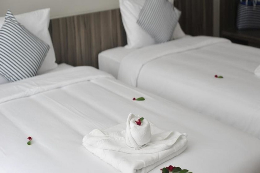combo beach hotel samui