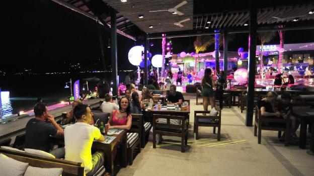 combo beach hotel samui