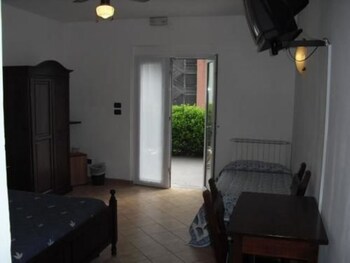 Hotel Del Sole,Liguria>>La Spezia,2 star