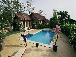 tulamben wreck divers