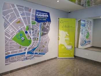 pop hotel diponegoro surabaya