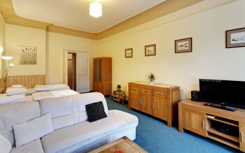 karlova 25 apartments