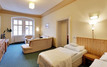 karlova 25 apartments
