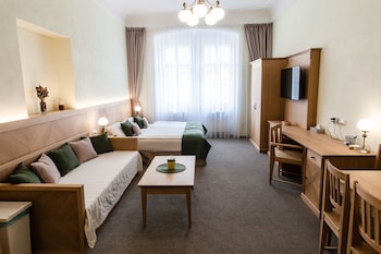 karlova 25 apartments