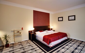 karlova 25 apartments