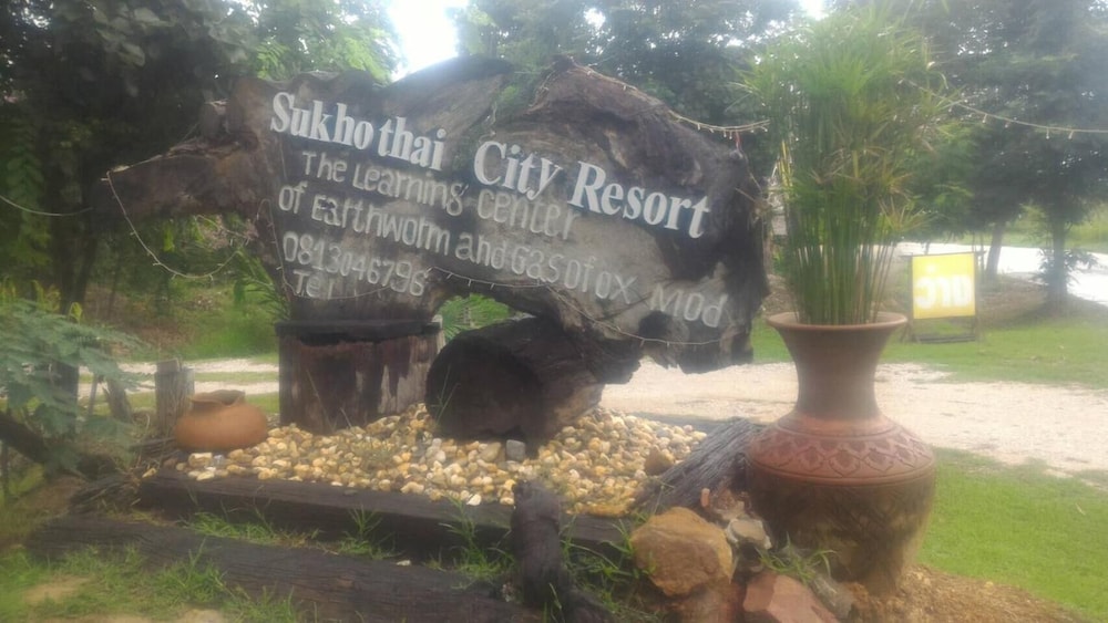 sukhothai city resort