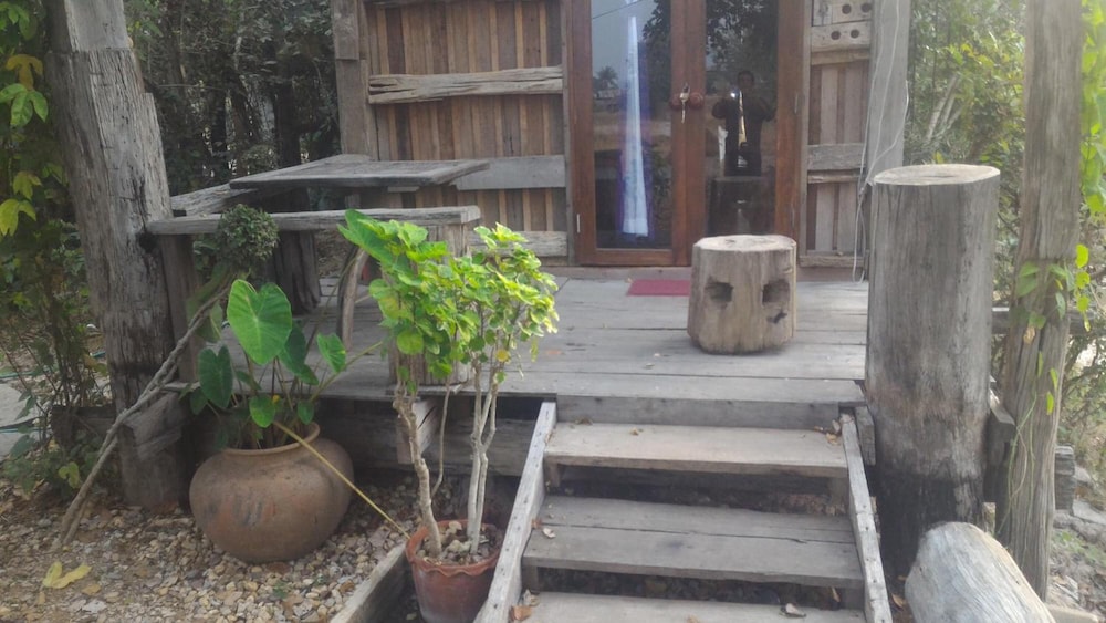 sukhothai city resort