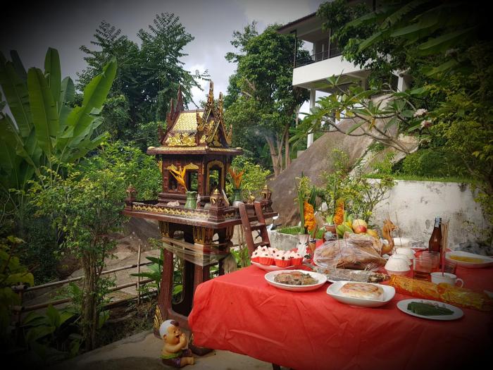 balcony villa koh tao