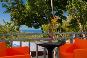 balcony villa koh tao