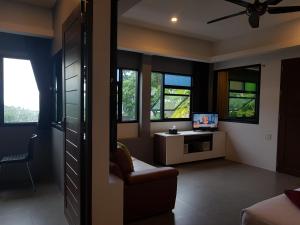 balcony villa koh tao