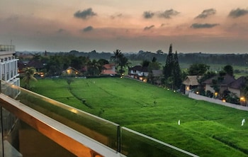 the evitel resort ubud