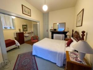 Victoria House,Portland>>Port Campbell,4 star