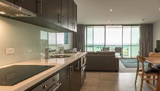 the dolphin apartments