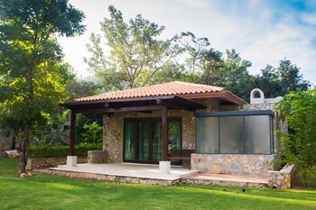 mela garden retreat cottage