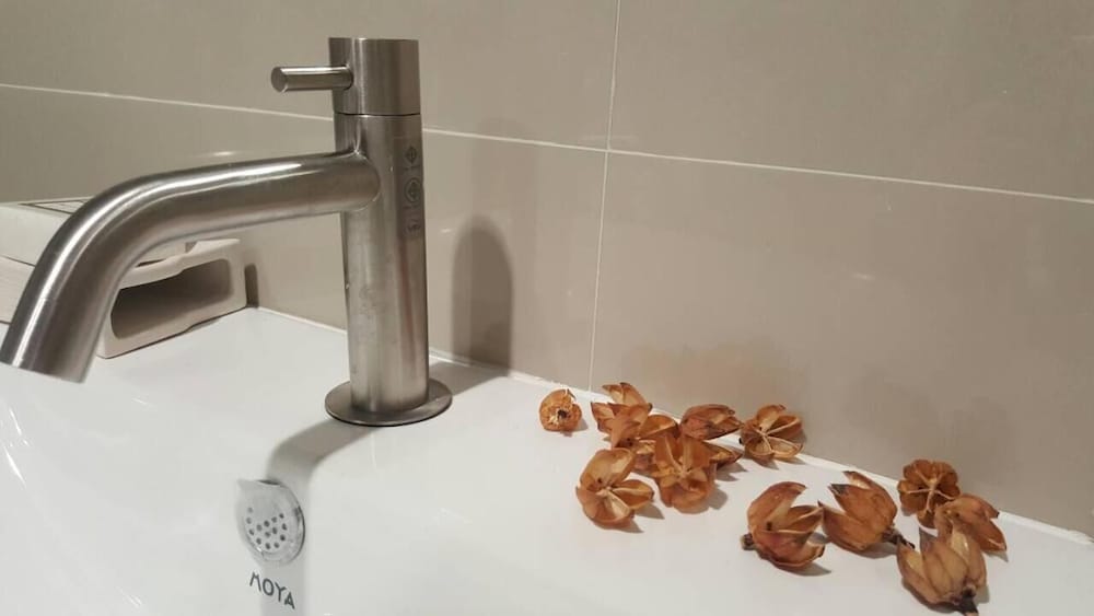 jk living hotel and service apartment