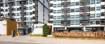 jk living hotel and service apartment