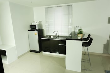 jk living hotel and service apartment