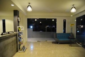 the sea at lanta hotel