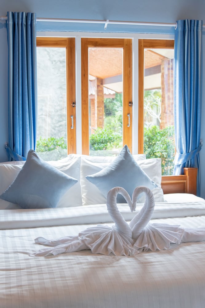 sea far resort