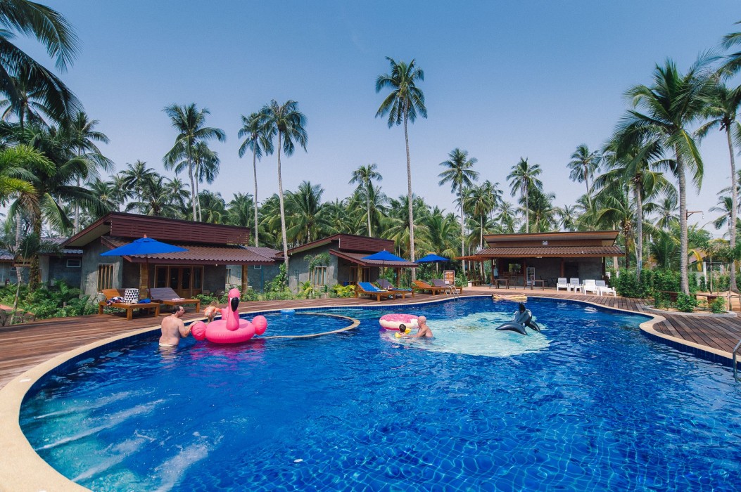 sea far resort