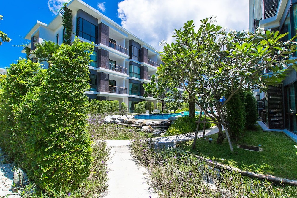 the title boutique condotel